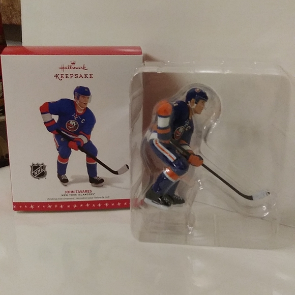 Hallmark John Tavares Ornament - Picture 6 of 6